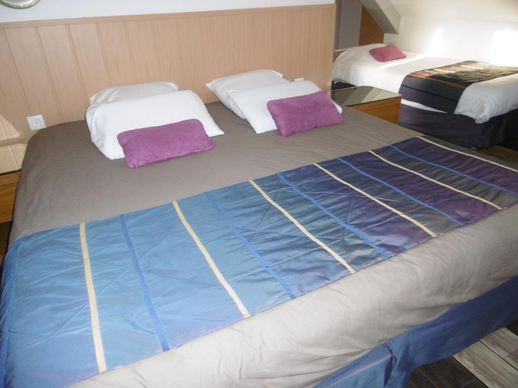 Hotel De L'Arrivee Guingamp Eksteriør billede